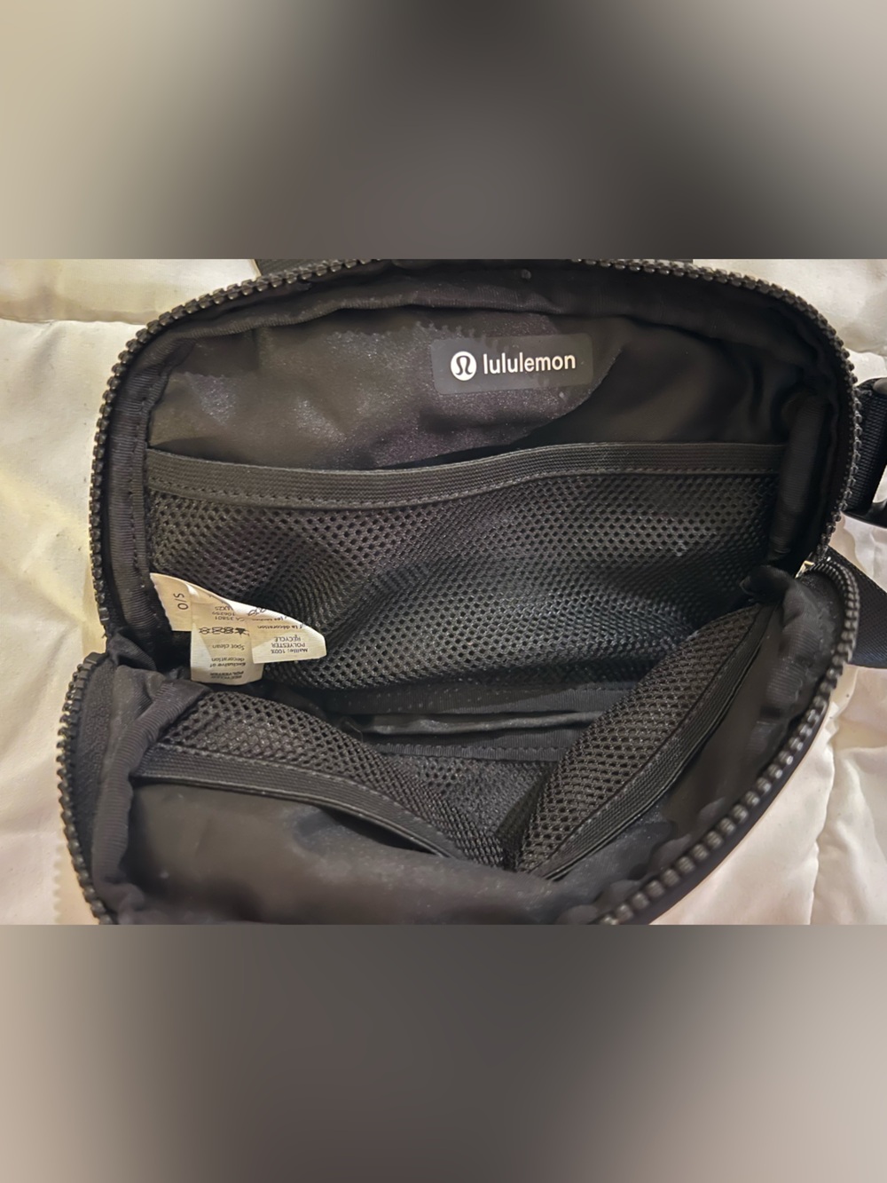 lululemon athletica Black Belt Bag - Picture 3 of 3